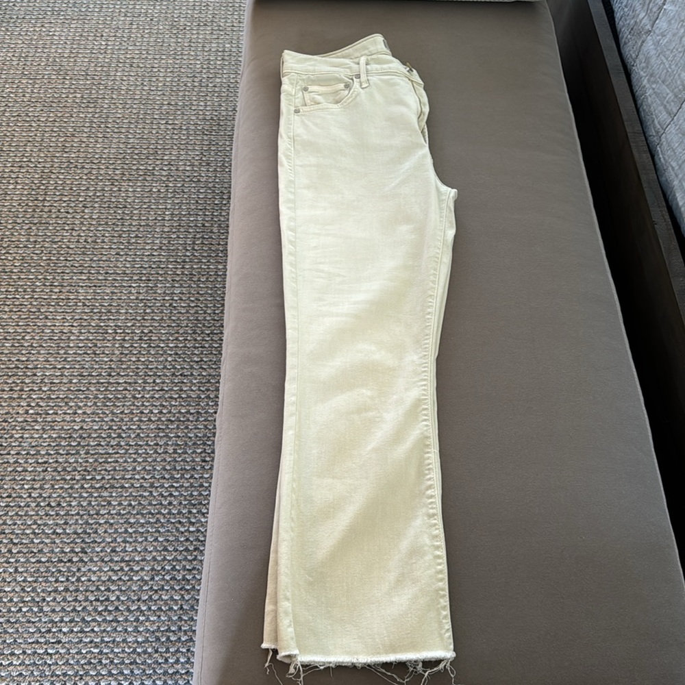 Light tan Mother jeans w/frayed bottom - Picture 3 of 7